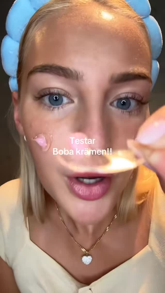 Sista chansen! 🔥
Spara 20% på vår bästsäljare – PDRN Pink Collagen Capsule Cream från Medicube! 💖
Ge din hud glow och fasthet med denna kundfavorit ✨
Erbjudandet slutar vid midnatt!⏳ 

#medicube #surisuri #kbeauty #koreanskhudvård #glowy #capsulekräm #rea